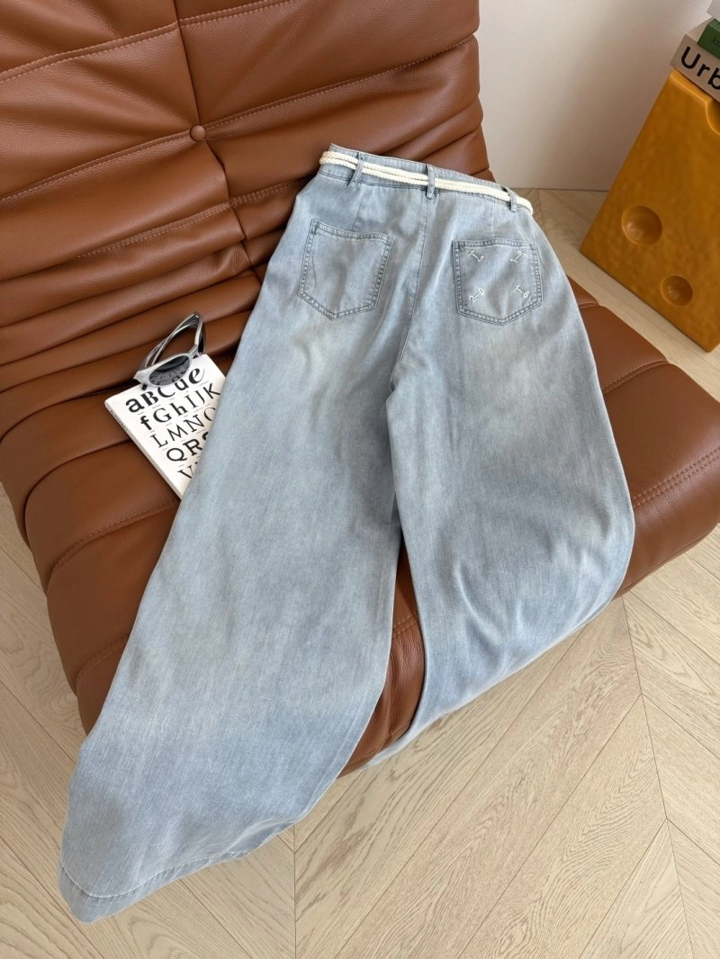 Sustainable Unclassified Brand Jeans 153827