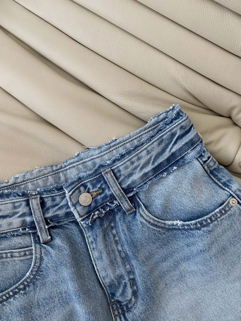 Sporty Unclassified Brand Jeans 153823