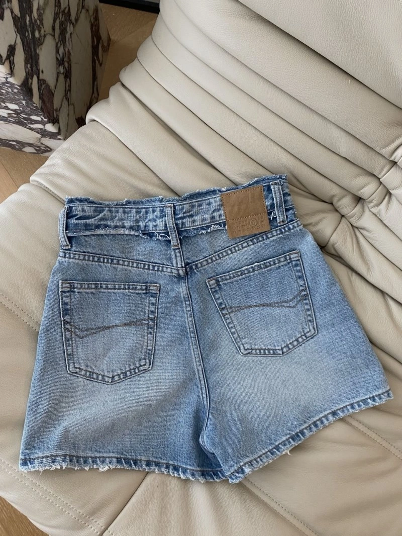 Sporty Unclassified Brand Jeans 153823