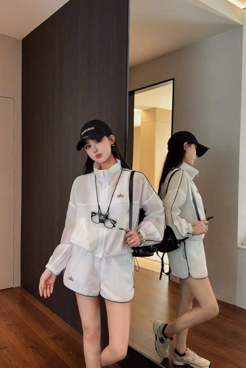 Unclassified Brand Long Suits Neat 152092