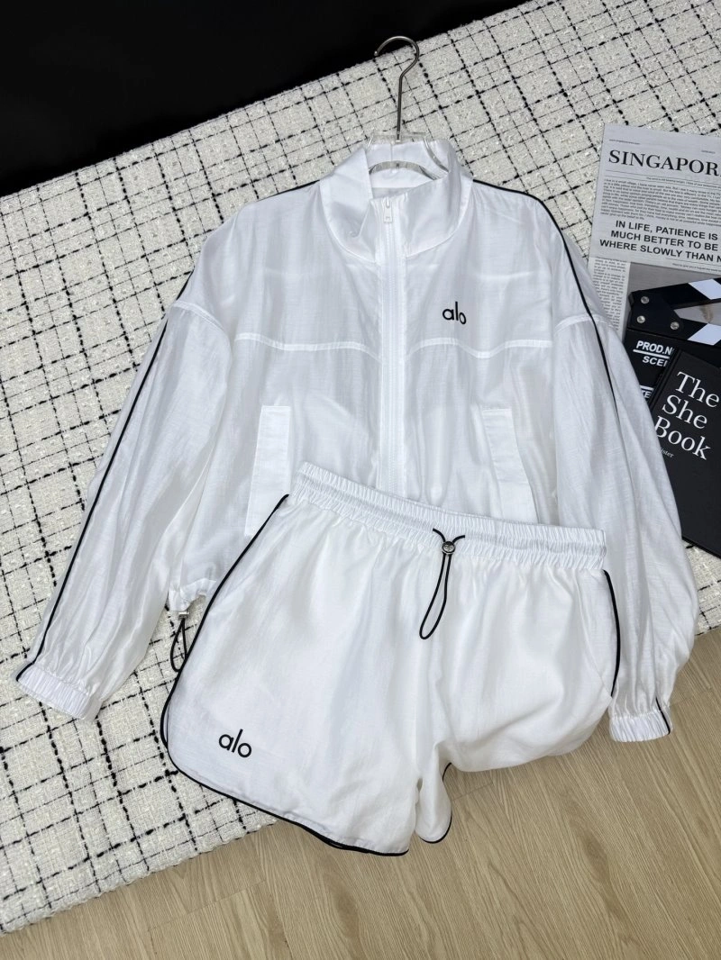 Unclassified Brand Long Suits Neat 152092