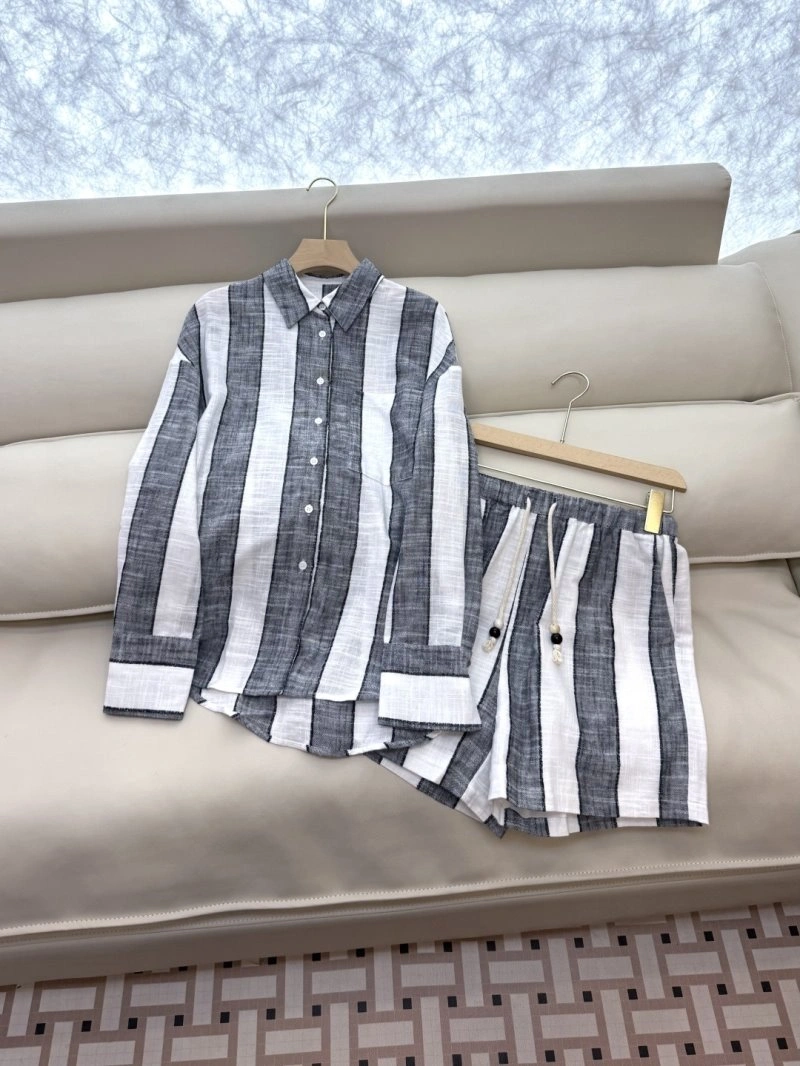 Unclassified Brand Long Suits Snug 147550