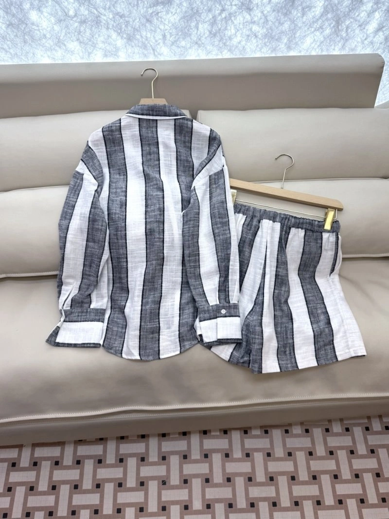 Unclassified Brand Long Suits Snug 147550