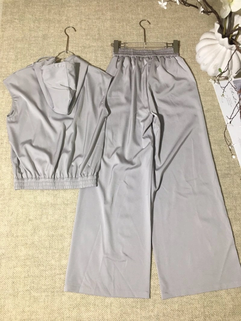 Sustainable Unclassified Brand Long Suits 153742