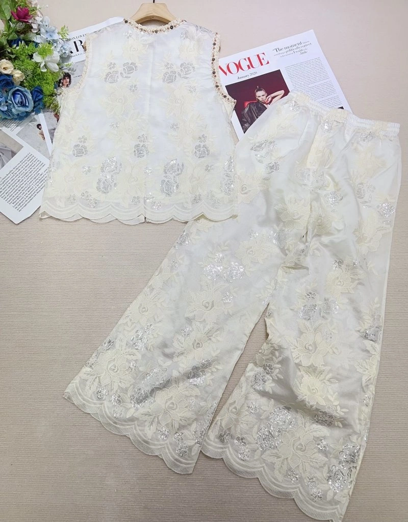 UrbanChic Unclassified Brand Long Suits 152654
