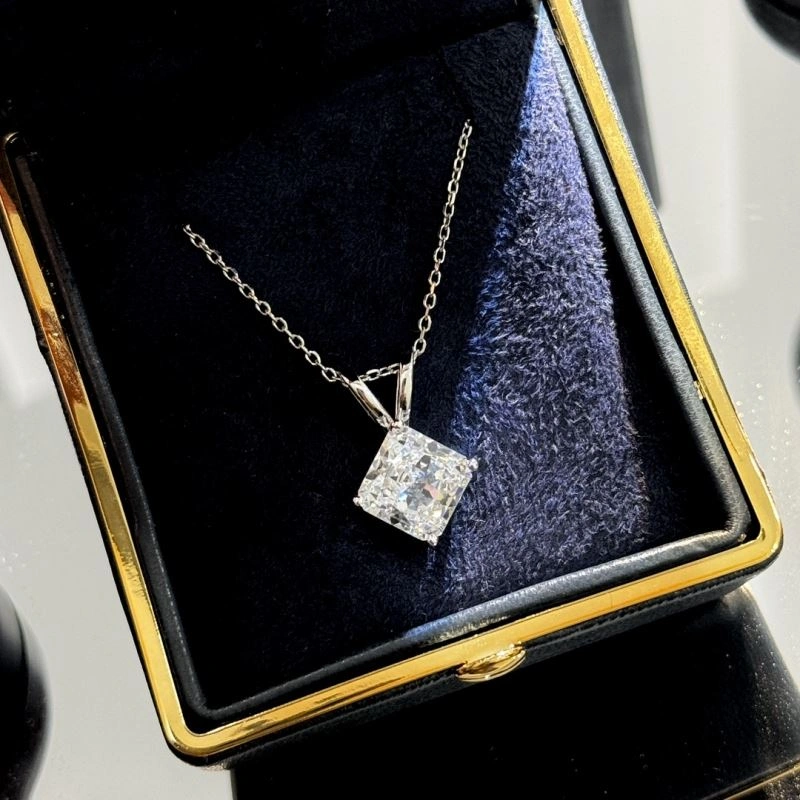 Unclassified Brand Necklaces StreetReady 213750