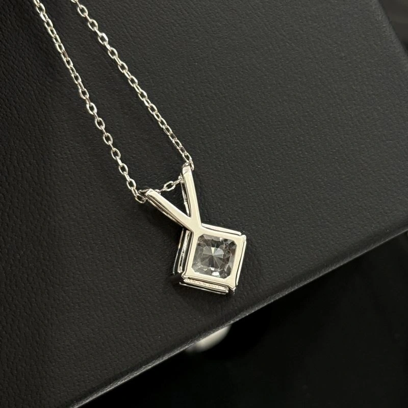 Unclassified Brand Necklaces StreetReady 213750