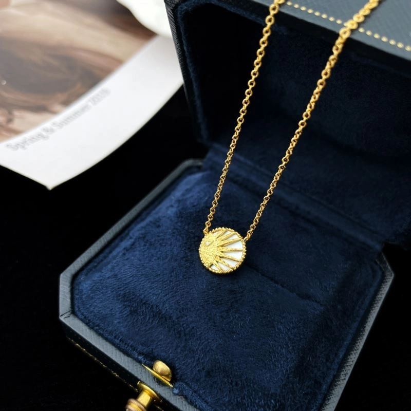 Unclassified Brand Necklaces WrinkleFree 213747