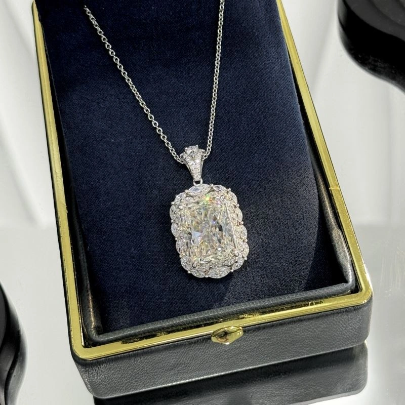 Unclassified Brand Necklaces Casual 213740