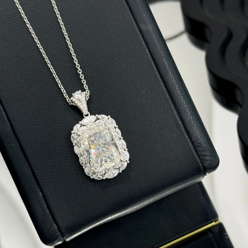 Unclassified Brand Necklaces Casual 213740