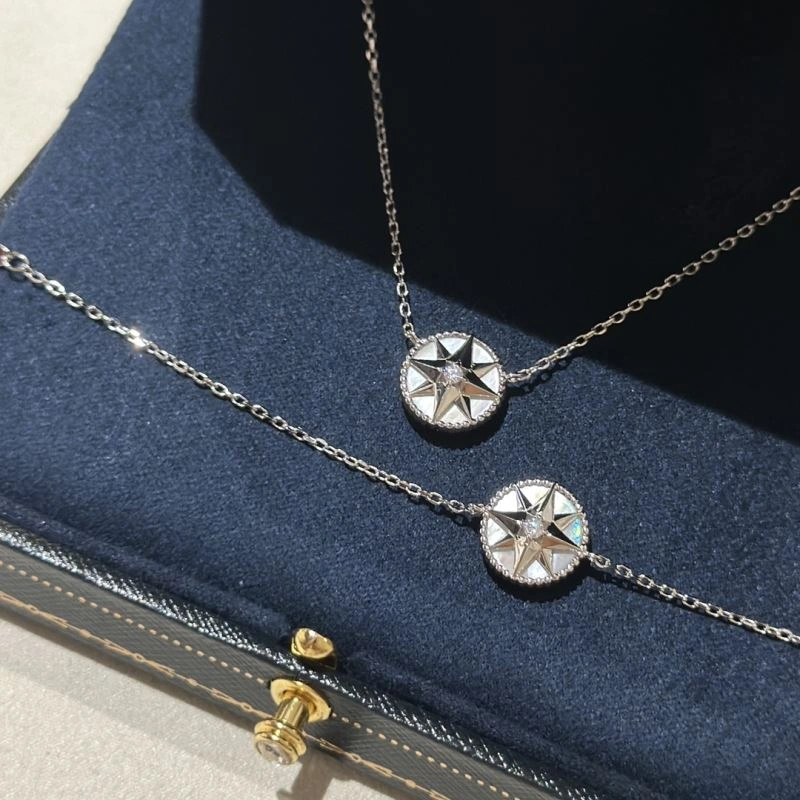 Unclassified Brand Necklaces Tailored 213727