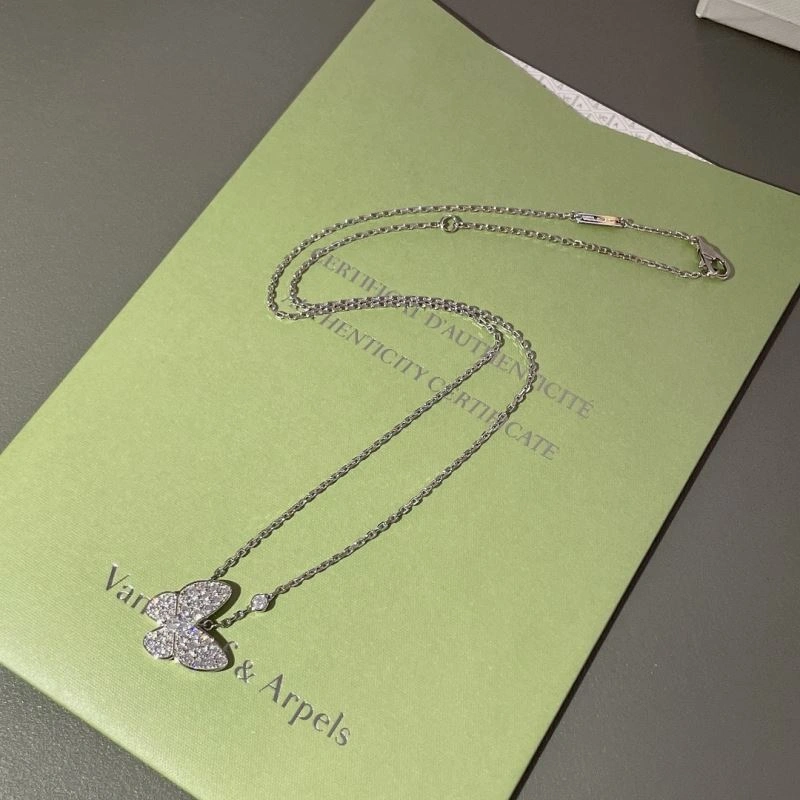 Unclassified Brand Necklaces Seasonal 213726
