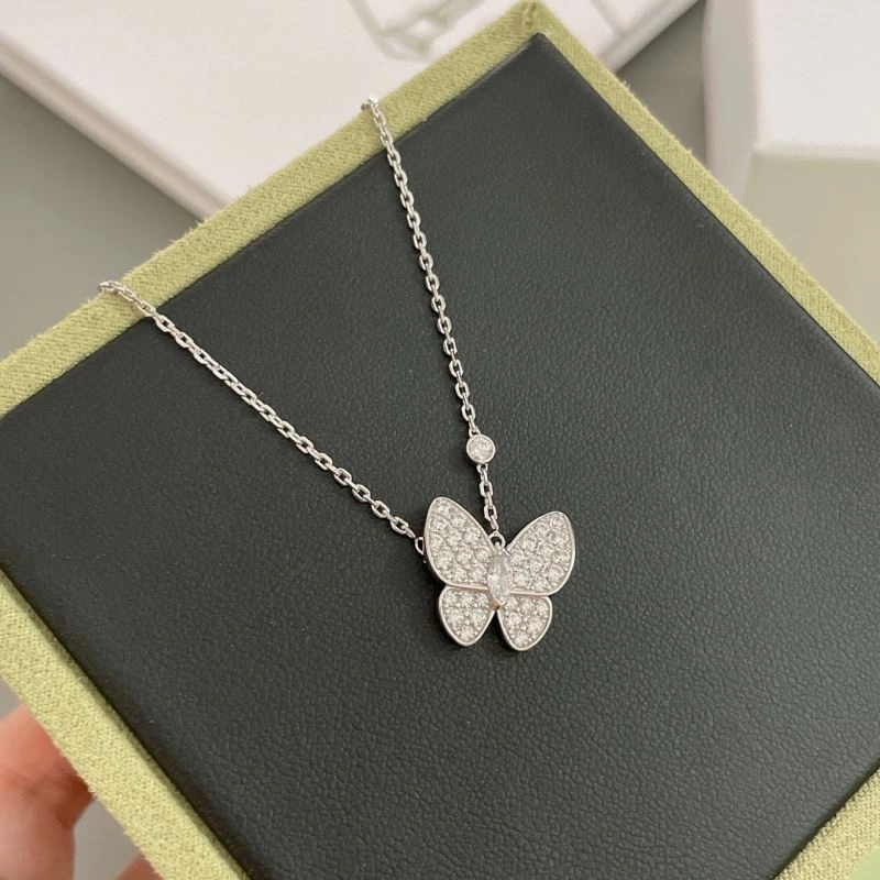 Unclassified Brand Necklaces Seasonal 213726