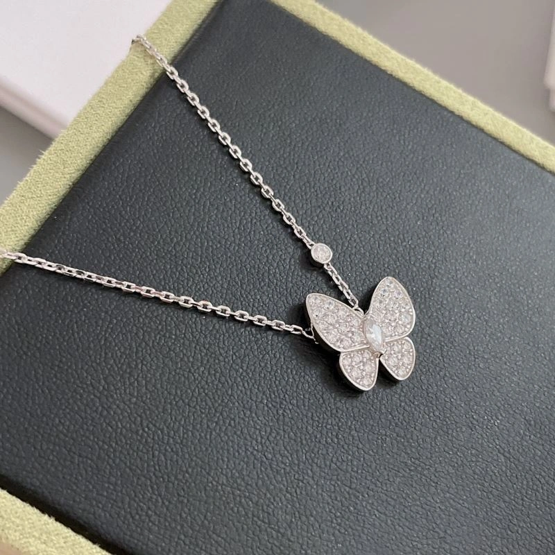 Unclassified Brand Necklaces Seasonal 213726