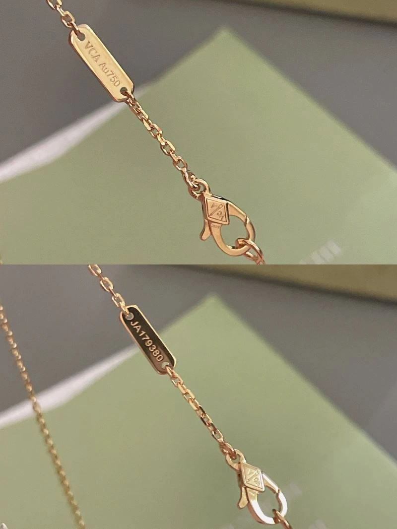 Contemporary Unclassified Brand Necklaces 213725