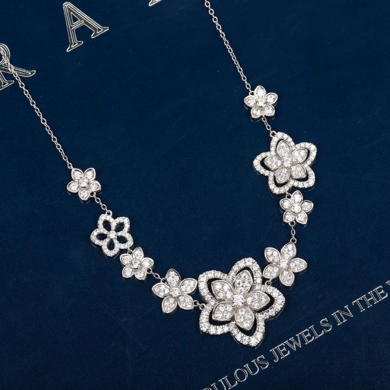 Affordable Unclassified Brand Necklaces 213709