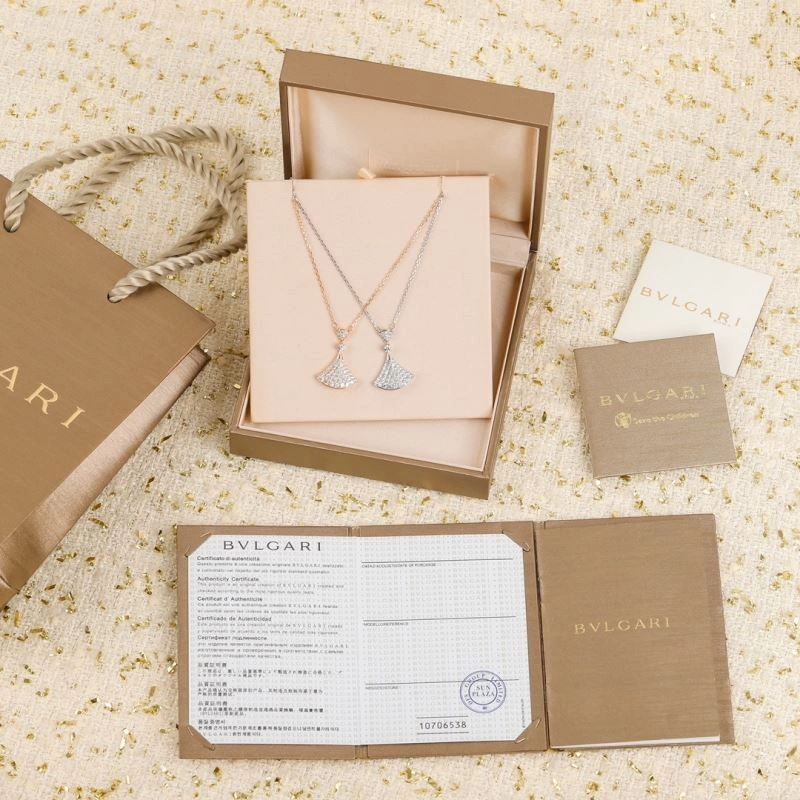 HighQuality Unclassified Brand Necklaces 213713
