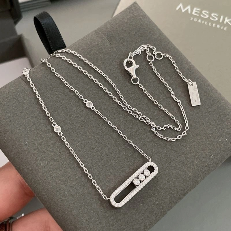 Bold Unclassified Brand Necklaces 213700