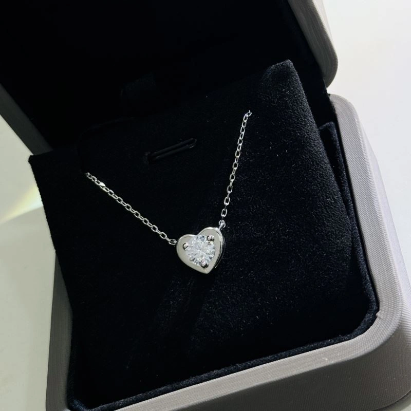 RelaxedFit Unclassified Brand Necklaces 213708