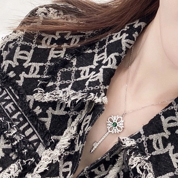 Unclassified Brand Necklaces WellDesigned 213291