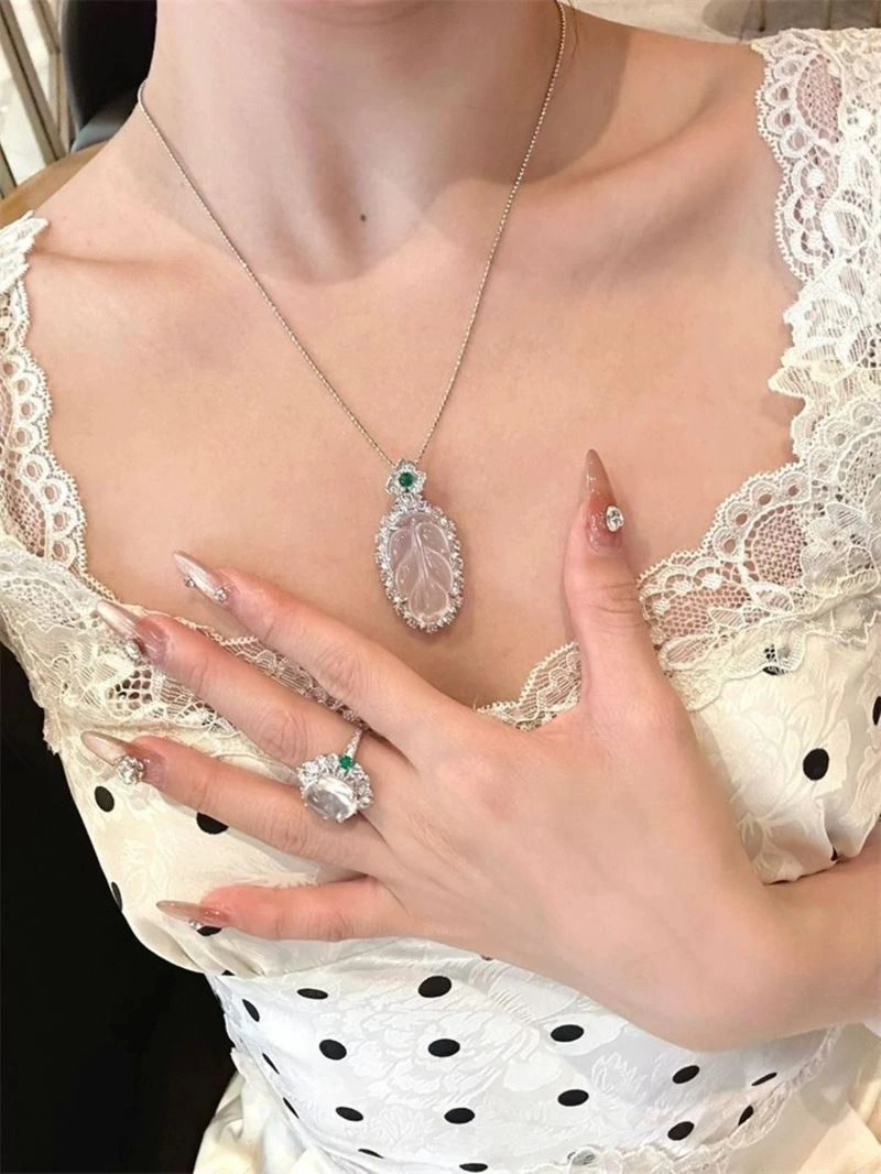 Unclassified Brand Necklaces WrinkleFree 213289