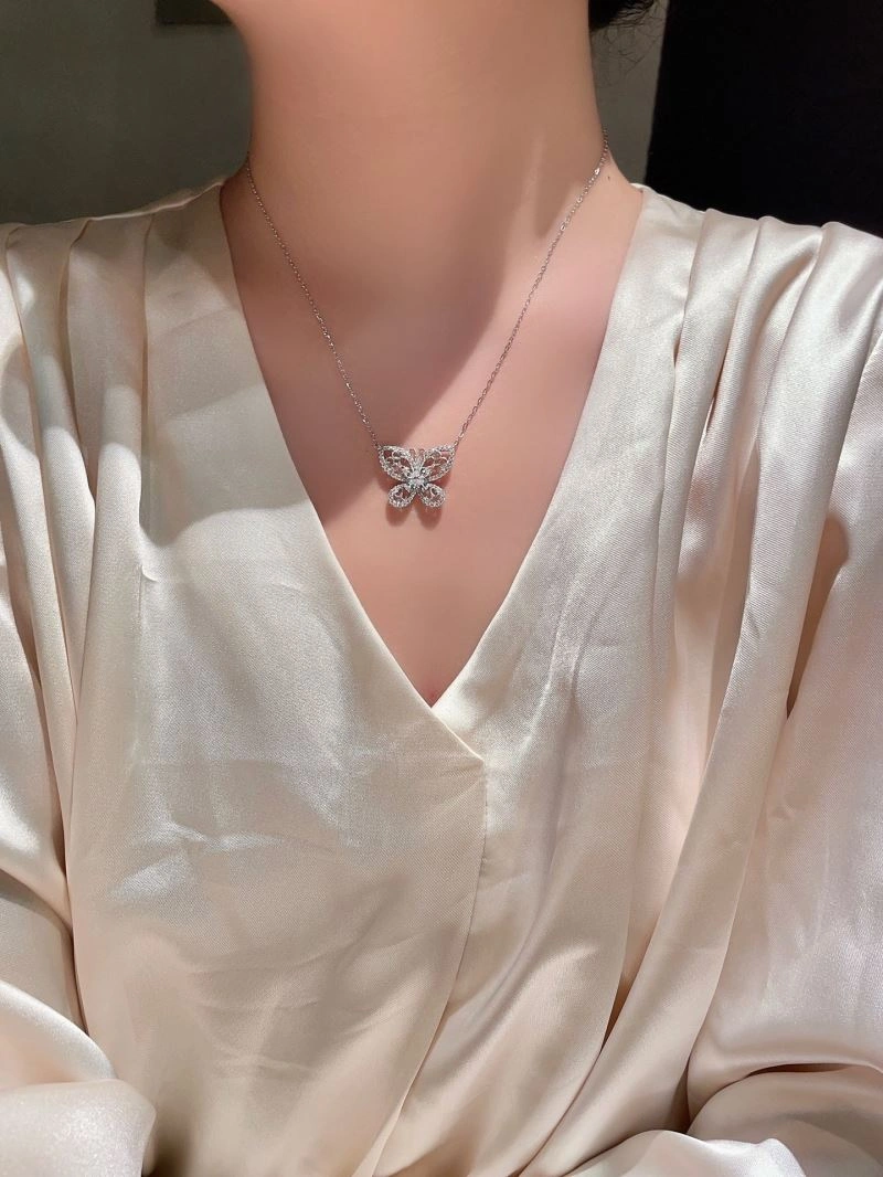 Thermal Unclassified Brand Necklaces 213264