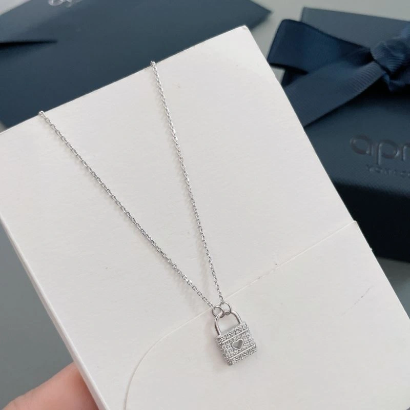 MoistureWicking Unclassified Brand Necklaces 213255