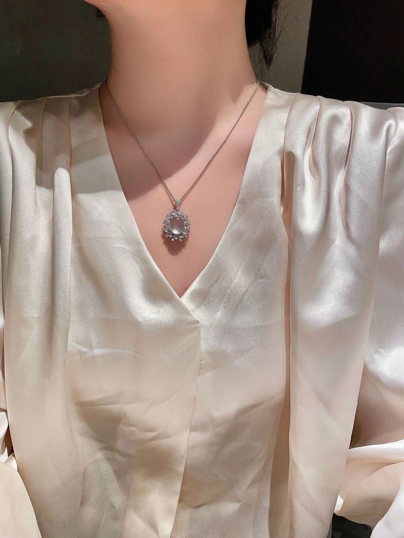 Soft Unclassified Brand Necklaces 213256