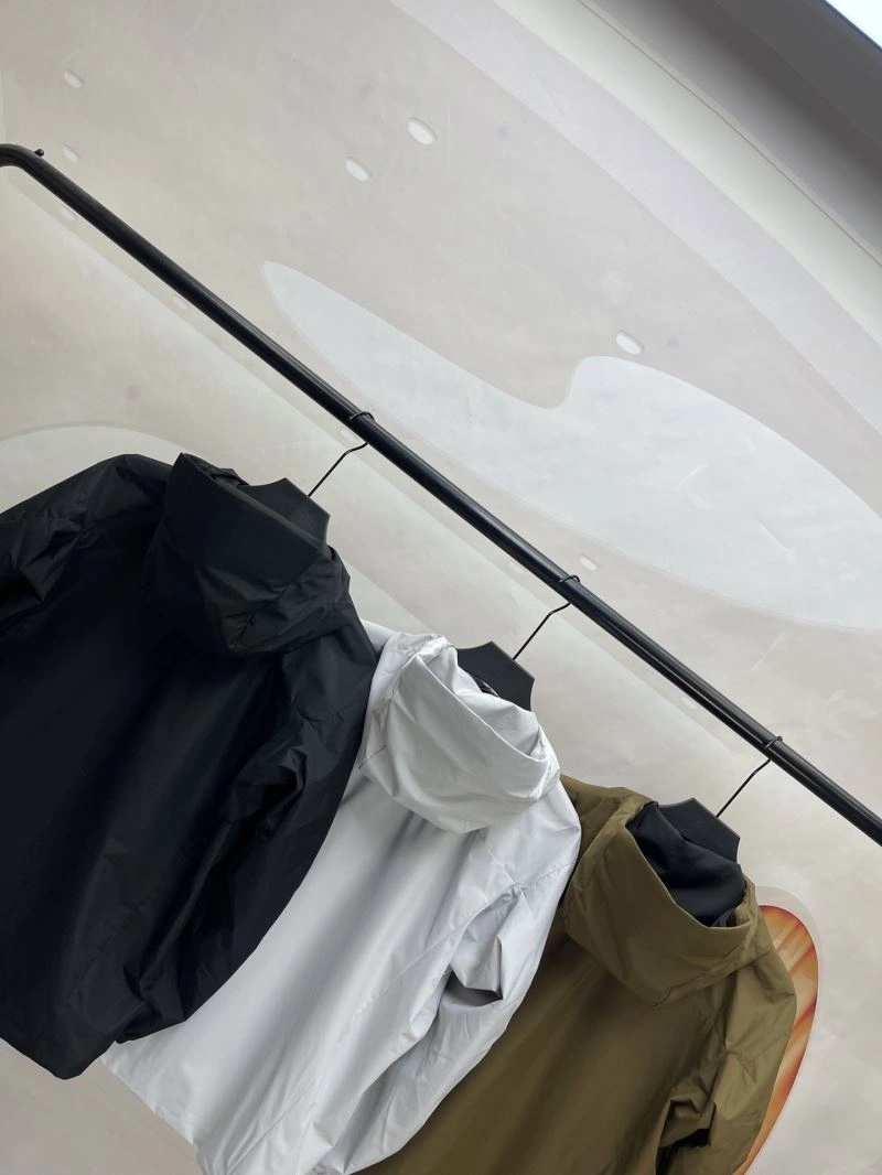 Unclassified Brand Outwear WeatherProof 162420