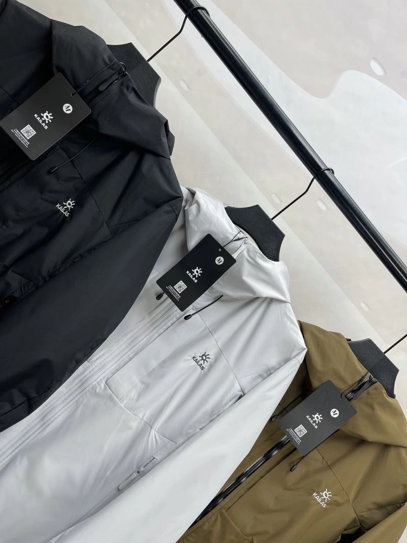 Unclassified Brand Outwear WeatherProof 162420