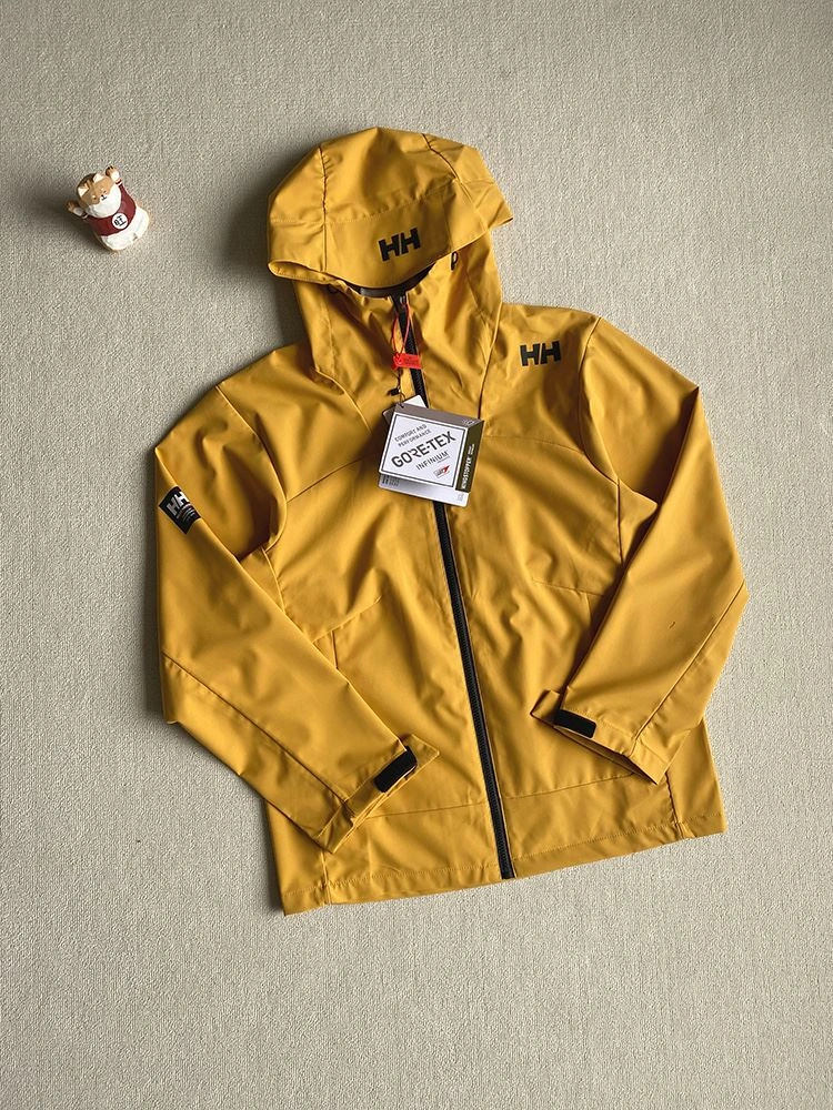 FashionForward Unclassified Brand Outwear 162384