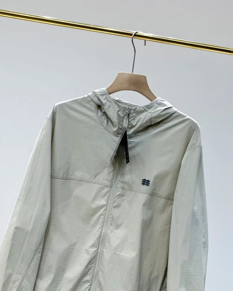 Unclassified Brand Outwear SportInspired 162377