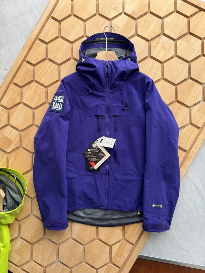 MoistureWicking Unclassified Brand Outwear 161404