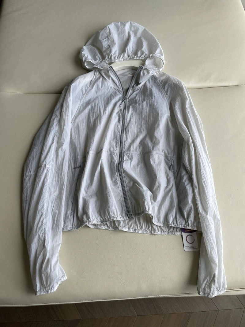 Vibrant Unclassified Brand Outwear 150541