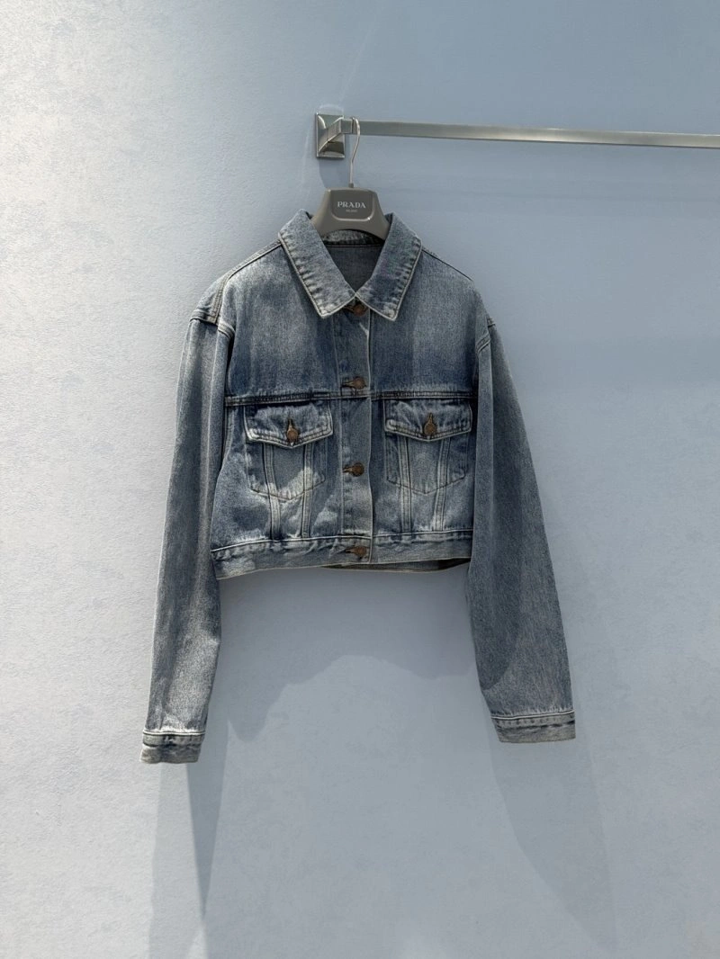 Unclassified Brand Outwear SportInspired 150526