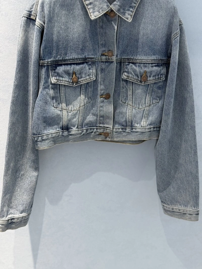 Unclassified Brand Outwear SportInspired 150526