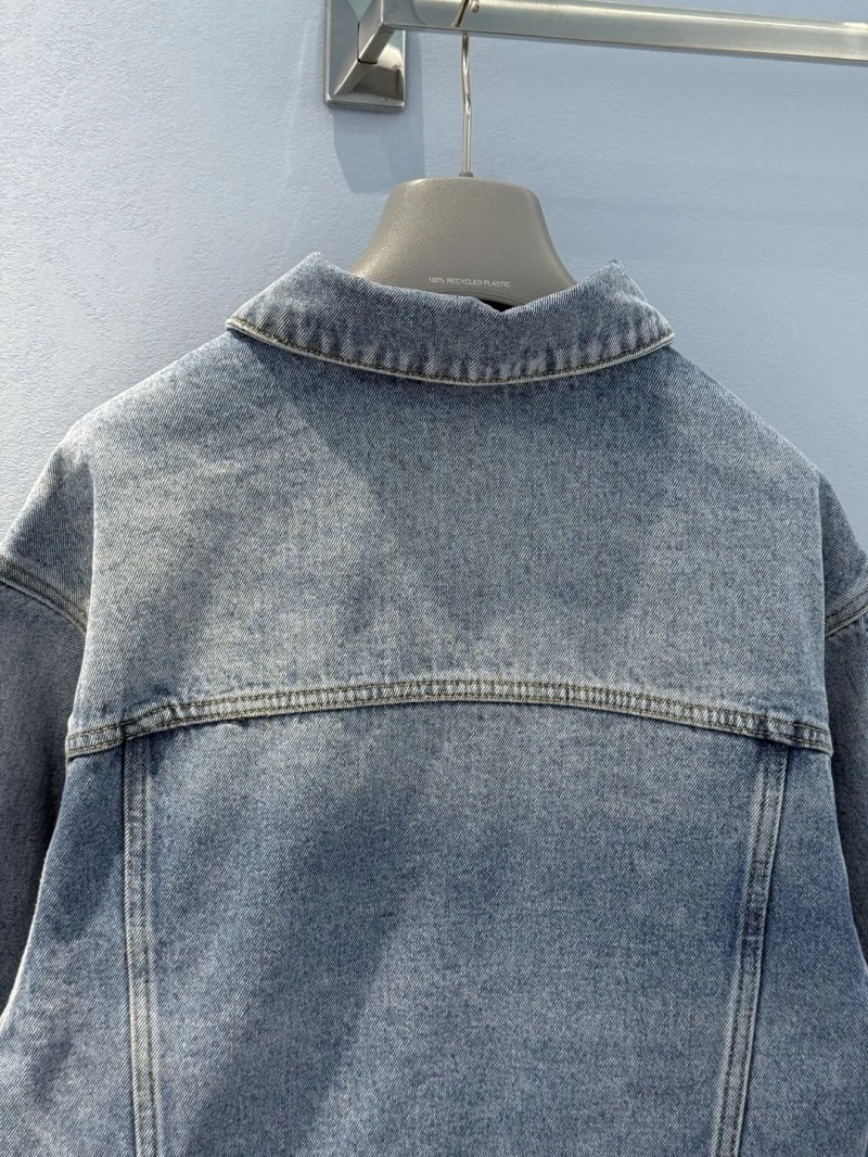 Unclassified Brand Outwear SportInspired 150526