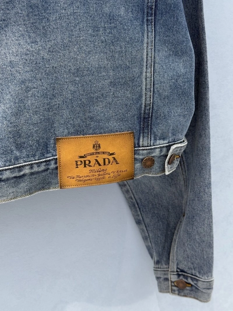 Unclassified Brand Outwear SportInspired 150526