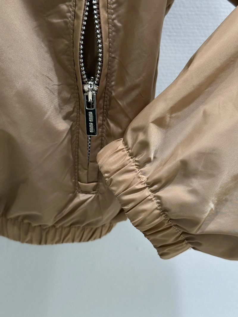 Thermal Unclassified Brand Outwear 150543