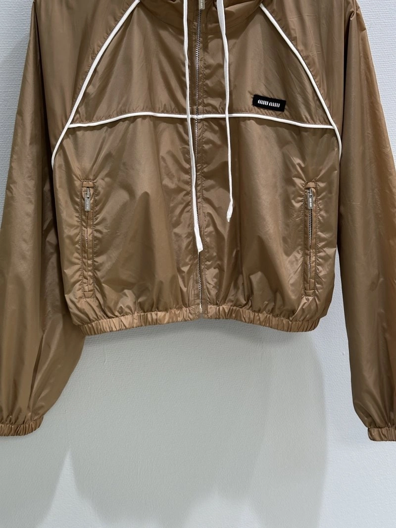 Thermal Unclassified Brand Outwear 150543