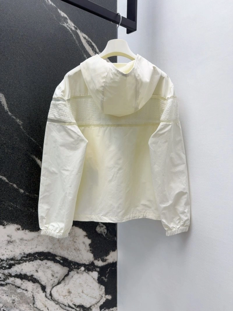 OnTrend Unclassified Brand Outwear 150529