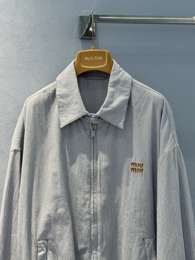 Comfortable Unclassified Brand Outwear 150521