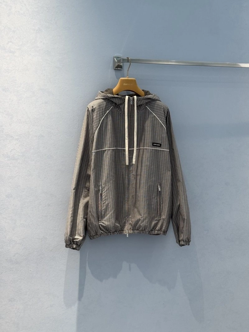 TechFriendly Unclassified Brand Outwear 150513