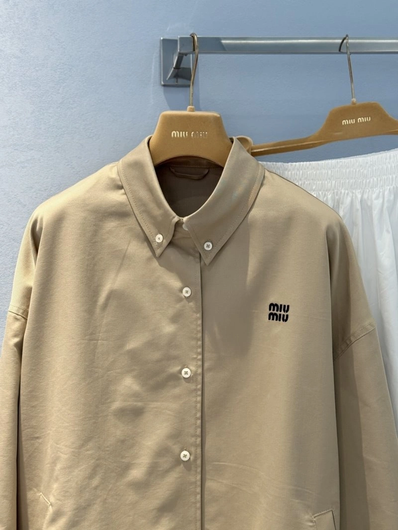 Unclassified Brand Outwear Modern 155517