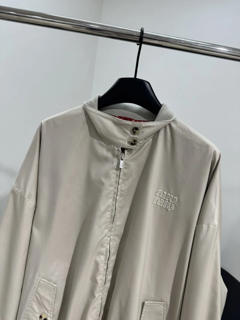 Trendy Unclassified Brand Outwear 155510