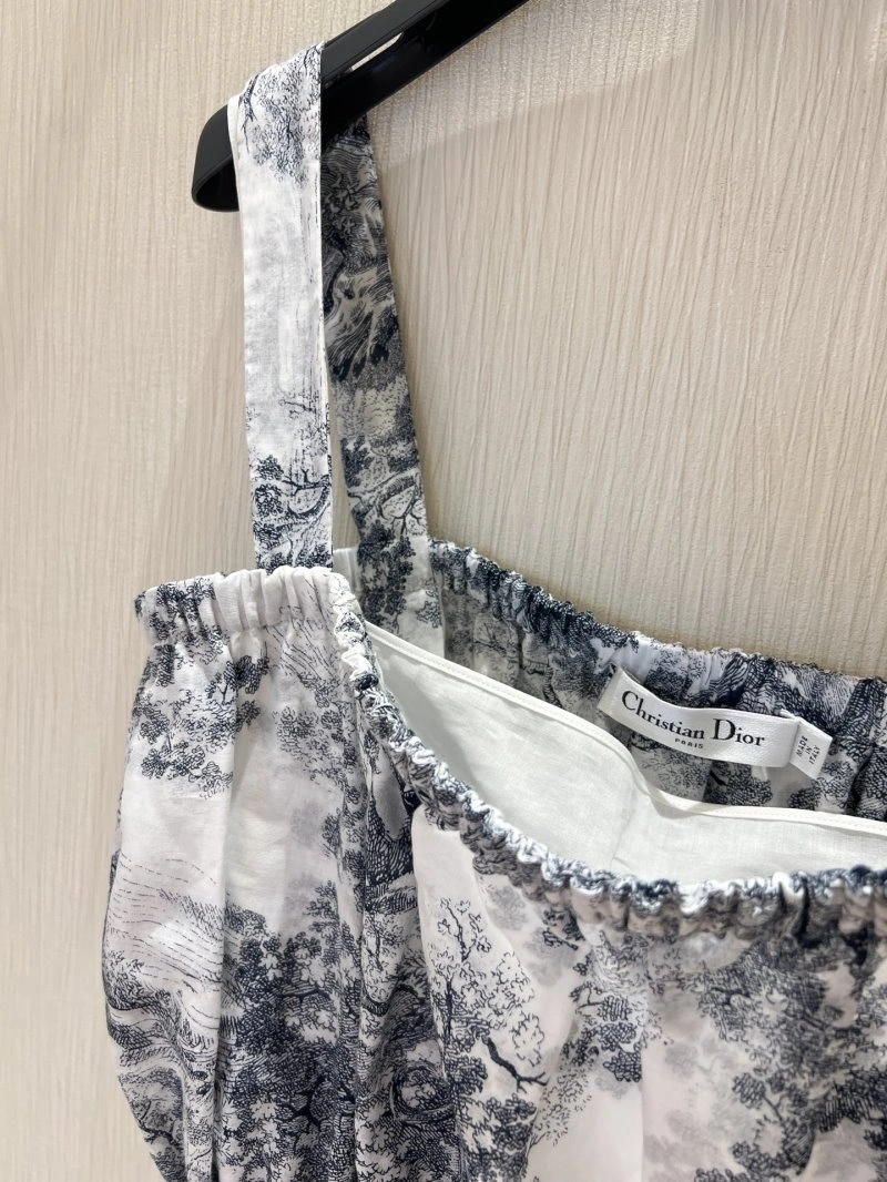 NewStyle Unclassified Brand Outwear 155509