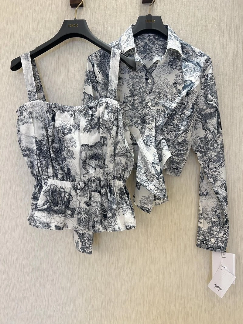 NewStyle Unclassified Brand Outwear 155509