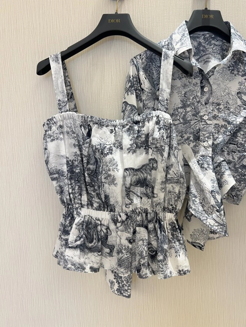 NewStyle Unclassified Brand Outwear 155509