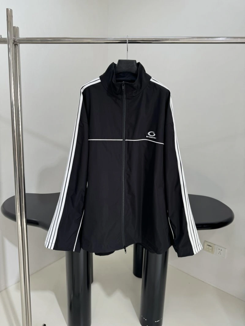 Thermal Unclassified Brand Outwear 155504