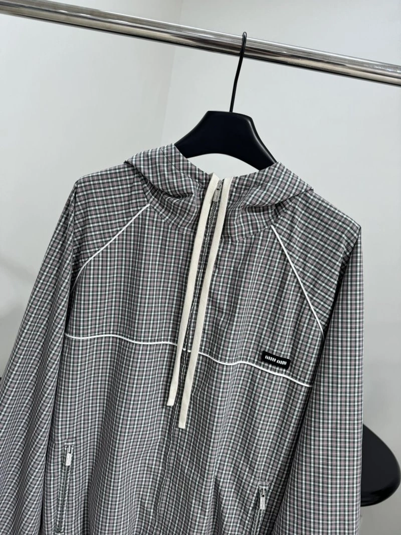 Seasonal Unclassified Brand Outwear 155534